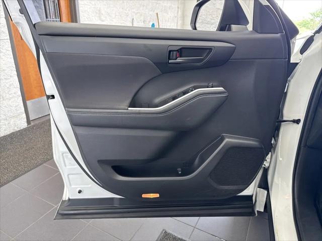 2020 Toyota Highlander Hybrid LE