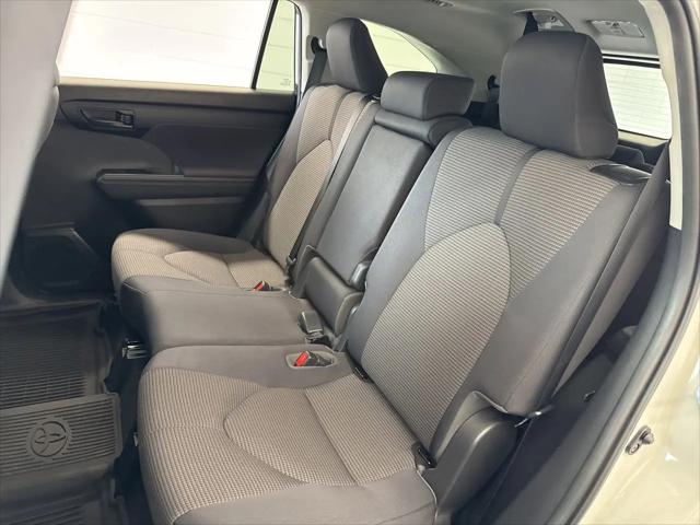 2020 Toyota Highlander Hybrid LE