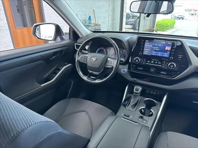 2020 Toyota Highlander Hybrid LE