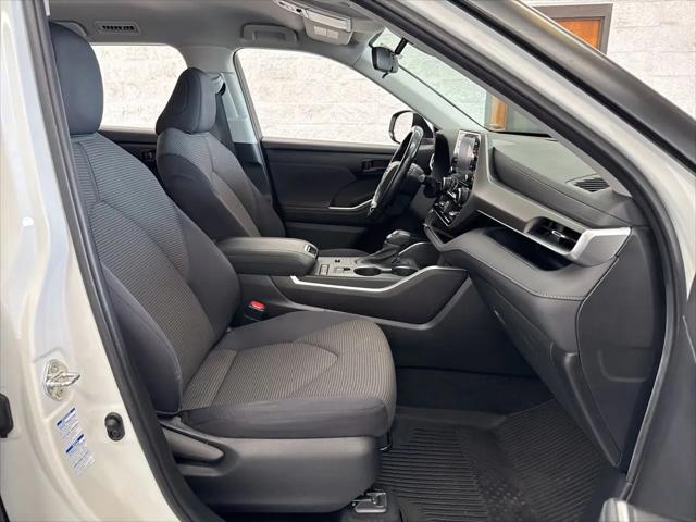 2020 Toyota Highlander Hybrid LE