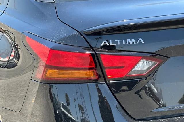 2026 Nissan Altima SV FWD
