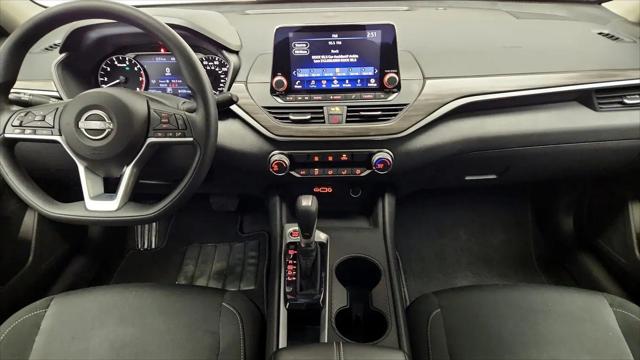 2025 Nissan Altima SV FWD