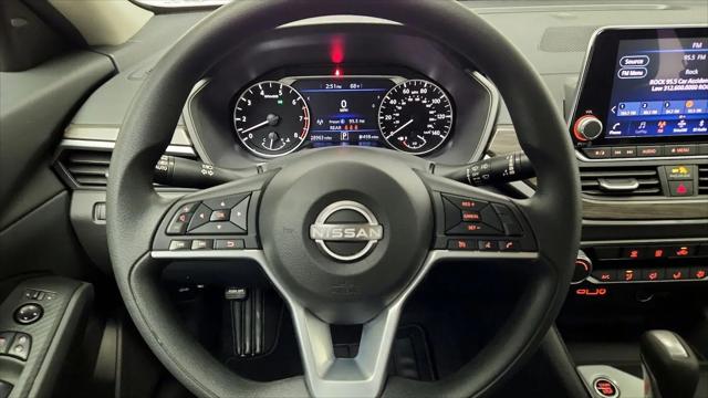 2025 Nissan Altima SV FWD