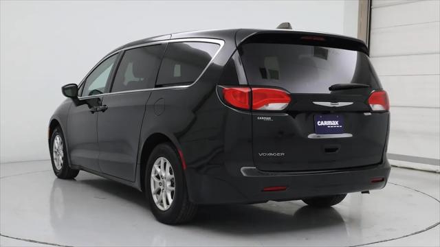 2023 Chrysler Voyager LX
