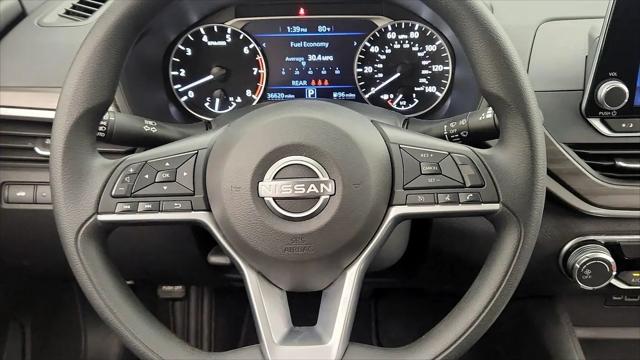 2025 Nissan Altima SV FWD