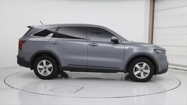 2022 Kia Sorento LX