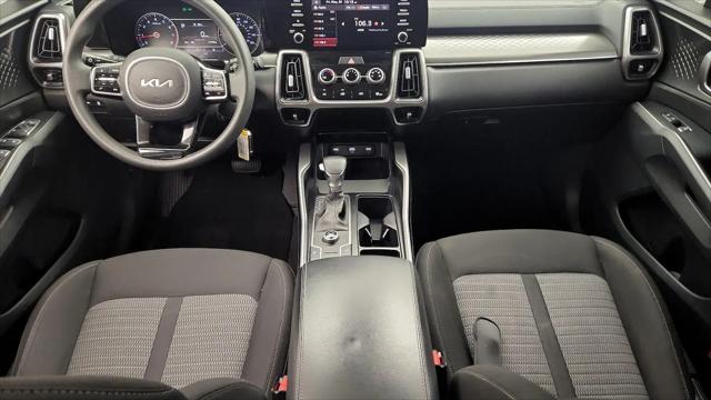 2022 Kia Sorento LX