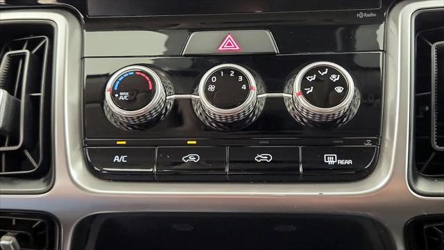 2022 Kia Sorento LX