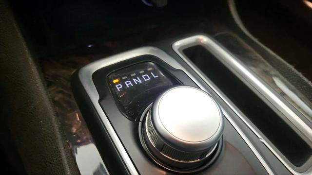 2017 Chrysler 300 AWD