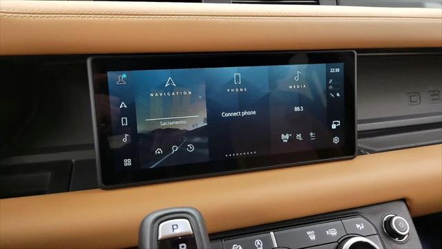 2024 Land Rover Defender 110 P400 X-Dynamic SE