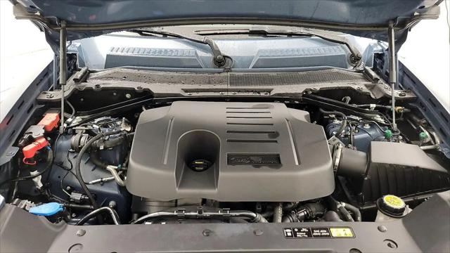 2024 Land Rover Defender 110 P400 X-Dynamic SE