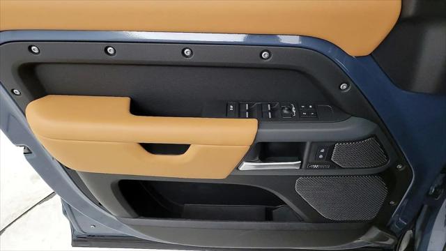 2024 Land Rover Defender 110 P400 X-Dynamic SE