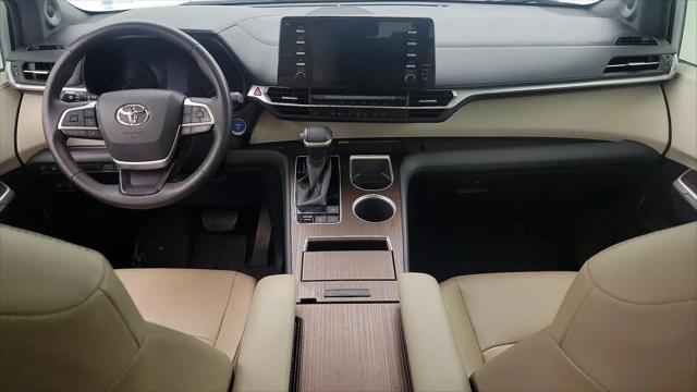 2021 Toyota Sienna XLE