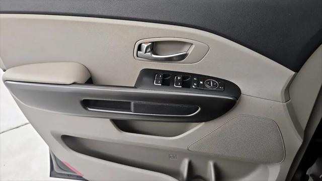 2020 Kia Sedona LX