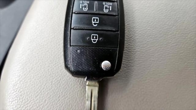 2020 Kia Sedona LX