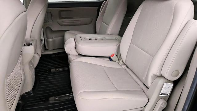 2020 Kia Sedona LX