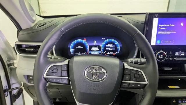 2024 Toyota Highlander Platinum