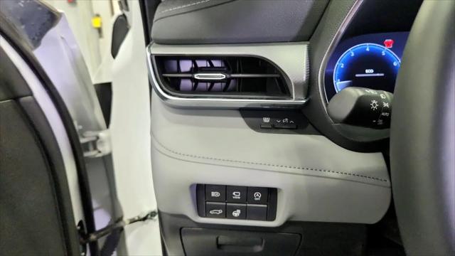 2024 Toyota Highlander Platinum
