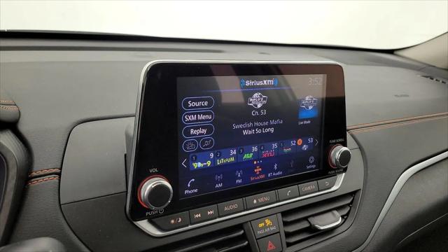 2022 Nissan Altima SR Intelligent AWD