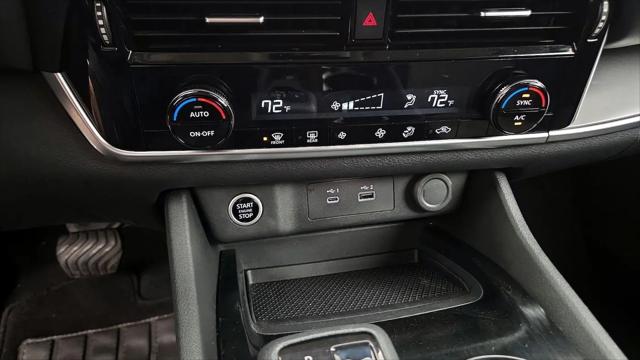 2022 Nissan Rogue SV FWD