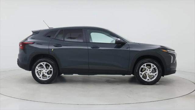 2025 Chevrolet Trax FWD LS
