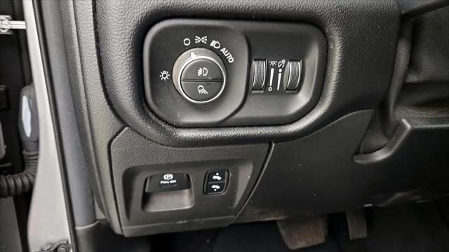 2019 Ram 1500 Big Horn/Lone Star Crew Cab 4x4 5'7" Box