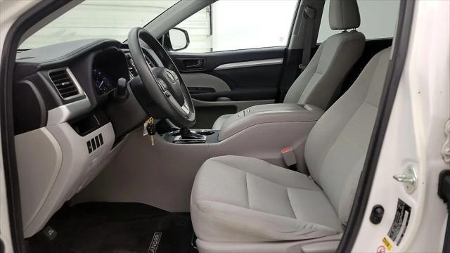 2015 Toyota Highlander LE V6