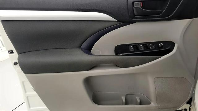 2015 Toyota Highlander LE V6
