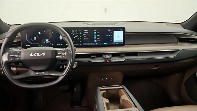 2024 Kia EV9 Land