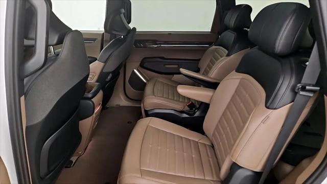 2024 Kia EV9 Land