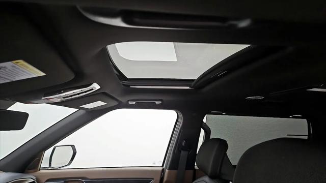 2024 Kia EV9 Land