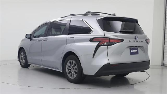 2022 Toyota Sienna XLE
