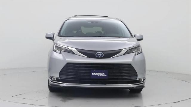 2022 Toyota Sienna XLE