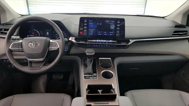 2022 Toyota Sienna XLE