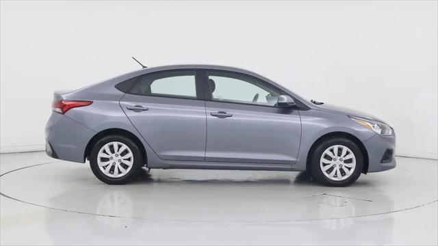 2020 Hyundai Accent SE