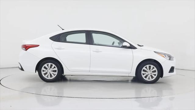 2020 Hyundai Accent SE