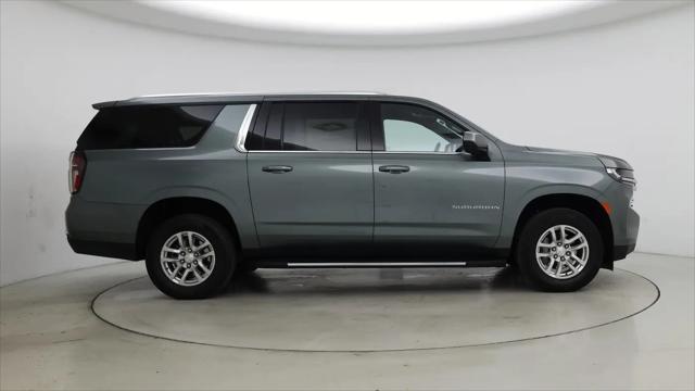 2024 Chevrolet Suburban 4WD LT