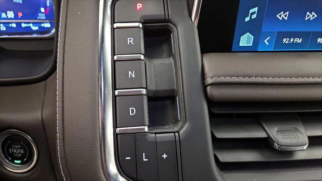 2024 Chevrolet Suburban 4WD LT