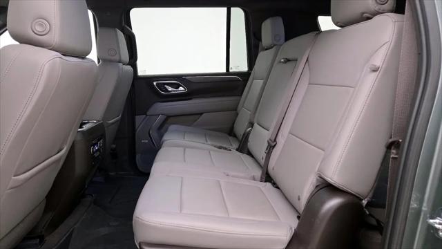 2024 Chevrolet Suburban 4WD LT