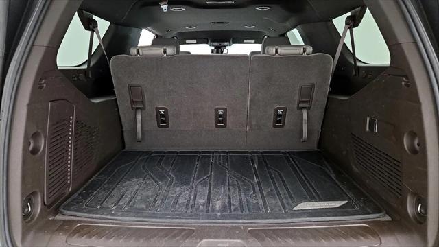 2024 Chevrolet Suburban 4WD LT