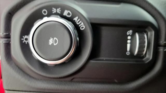 2024 Jeep Wrangler 4-Door Sahara 4x4