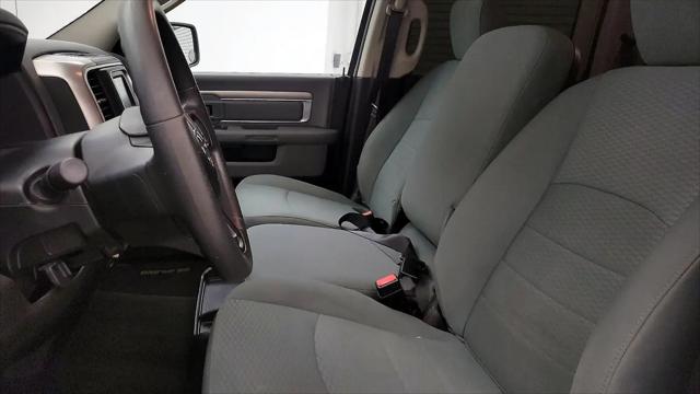 2019 Ram 1500 Classic SLT Crew Cab 4x2 6'4" Box