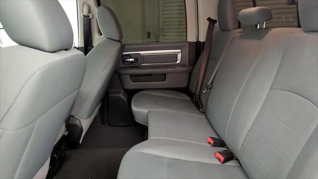 2019 Ram 1500 Classic SLT Crew Cab 4x2 6'4" Box