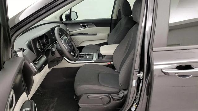 2024 Kia Carnival MPV LX