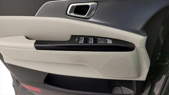 2024 Kia Carnival MPV LX