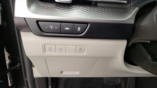 2024 Kia Carnival MPV LX