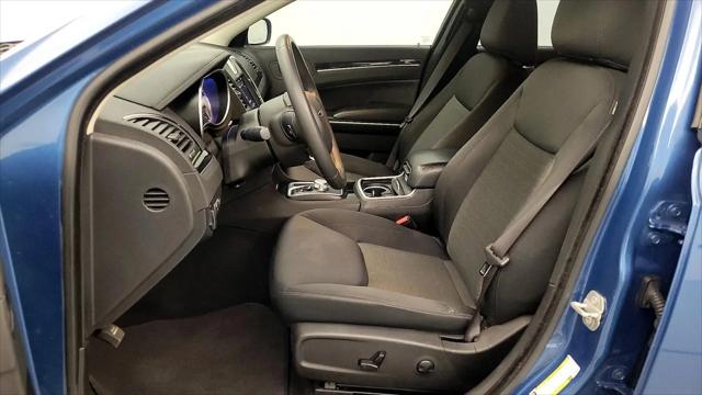 2023 Chrysler 300 Touring
