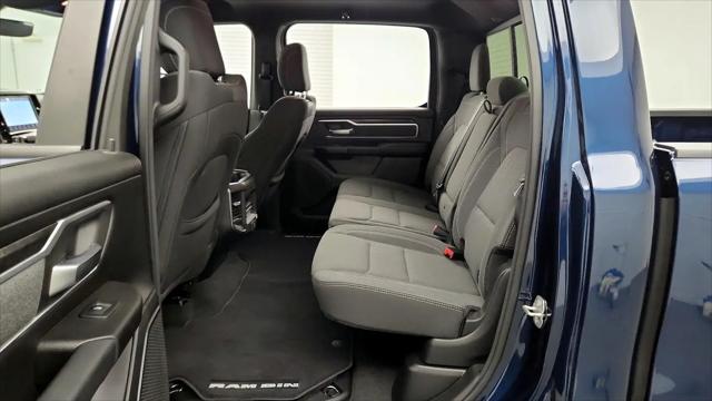 2022 Ram 1500 Big Horn Crew Cab 4x4 5'7" Box