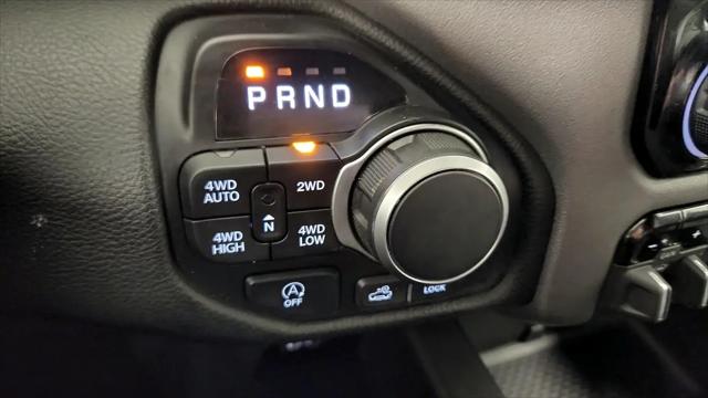 2025 Ram 1500 Big Horn Crew Cab 4x4 5'7" Box