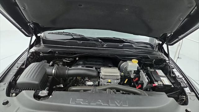 2022 Ram 1500 Big Horn Crew Cab 4x4 5'7" Box